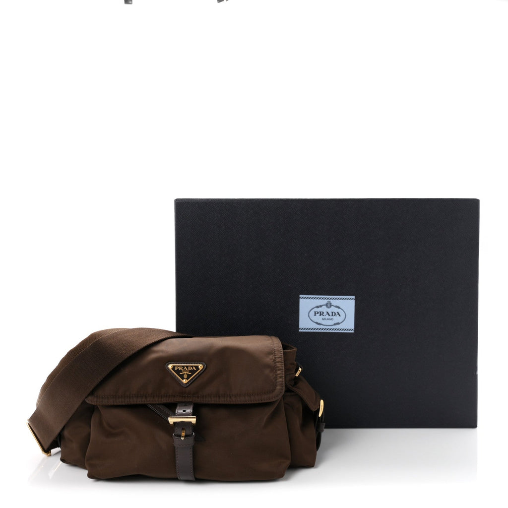 Re-Nylon Medium Explore Shoulder Bag Bruciato