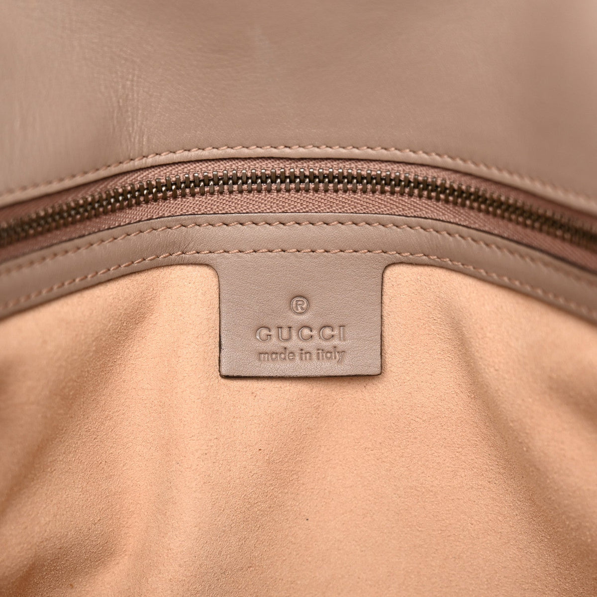 Calfskin Matelasse Medium GG Marmont Shoulder Bag Porcelain Rose