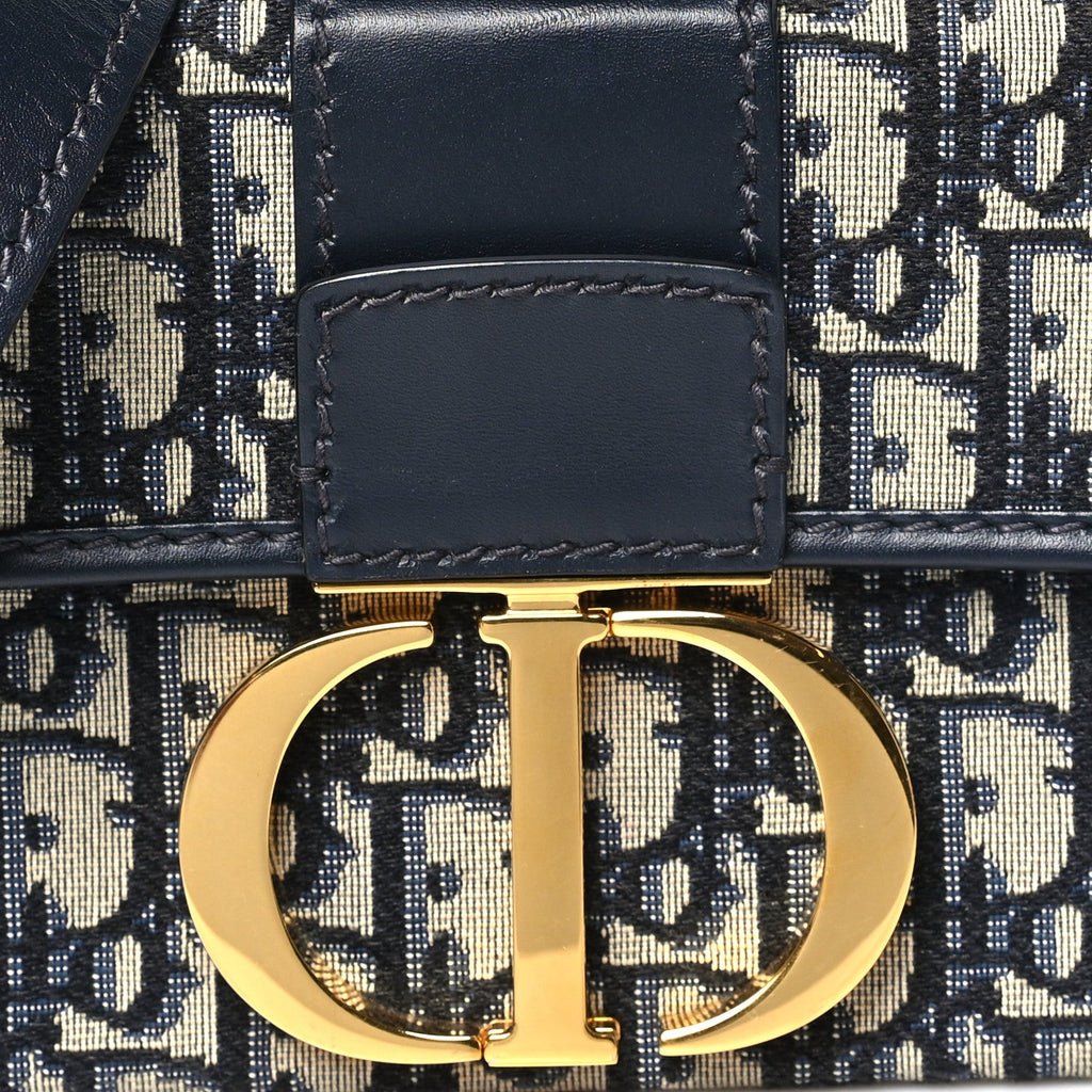 Oblique 30 Montaigne Box Bag Blue