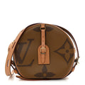 Reverse Monogram Giant Boite Chapeau Souple