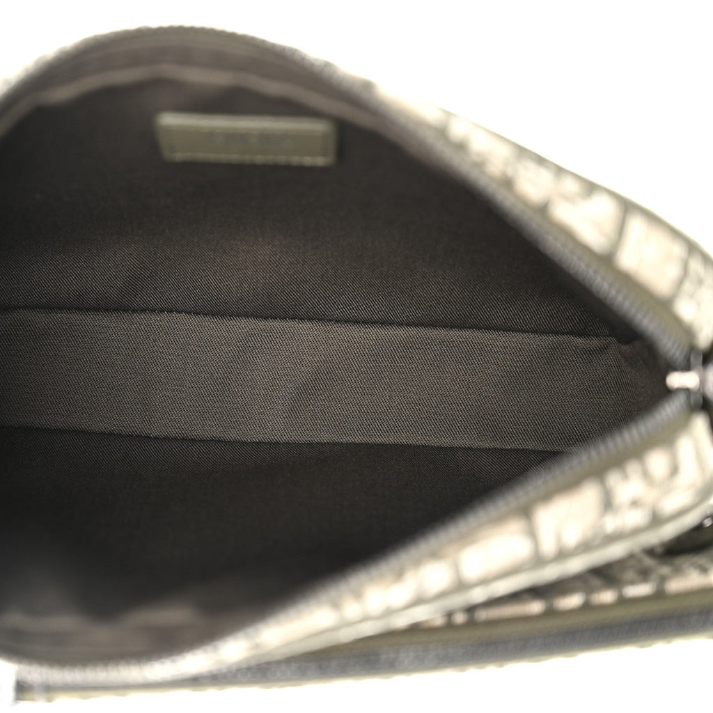 Oblique Saddle Triple Pouch Green