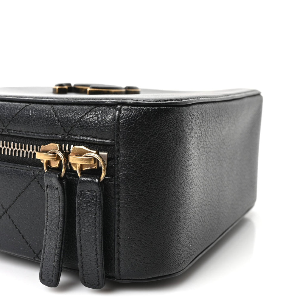 Shiny Calfskin Goatskin Small Coco Curve Vanity Bag Black