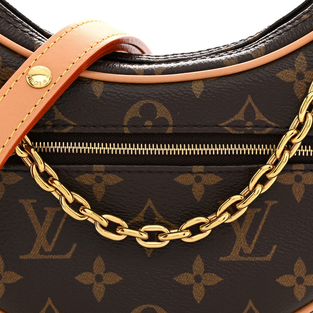 Monogram Loop
