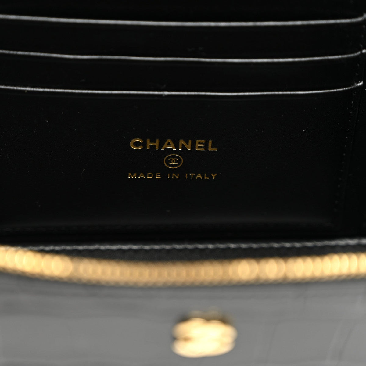 Calfskin Crocodile Embossed Crococo Small Top Handle Vanity Case With Chain Black