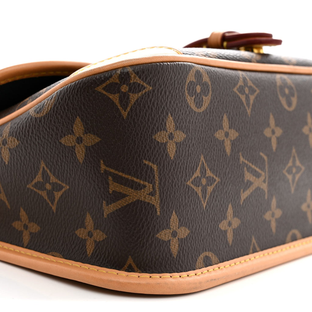 Monogram Diane Black
