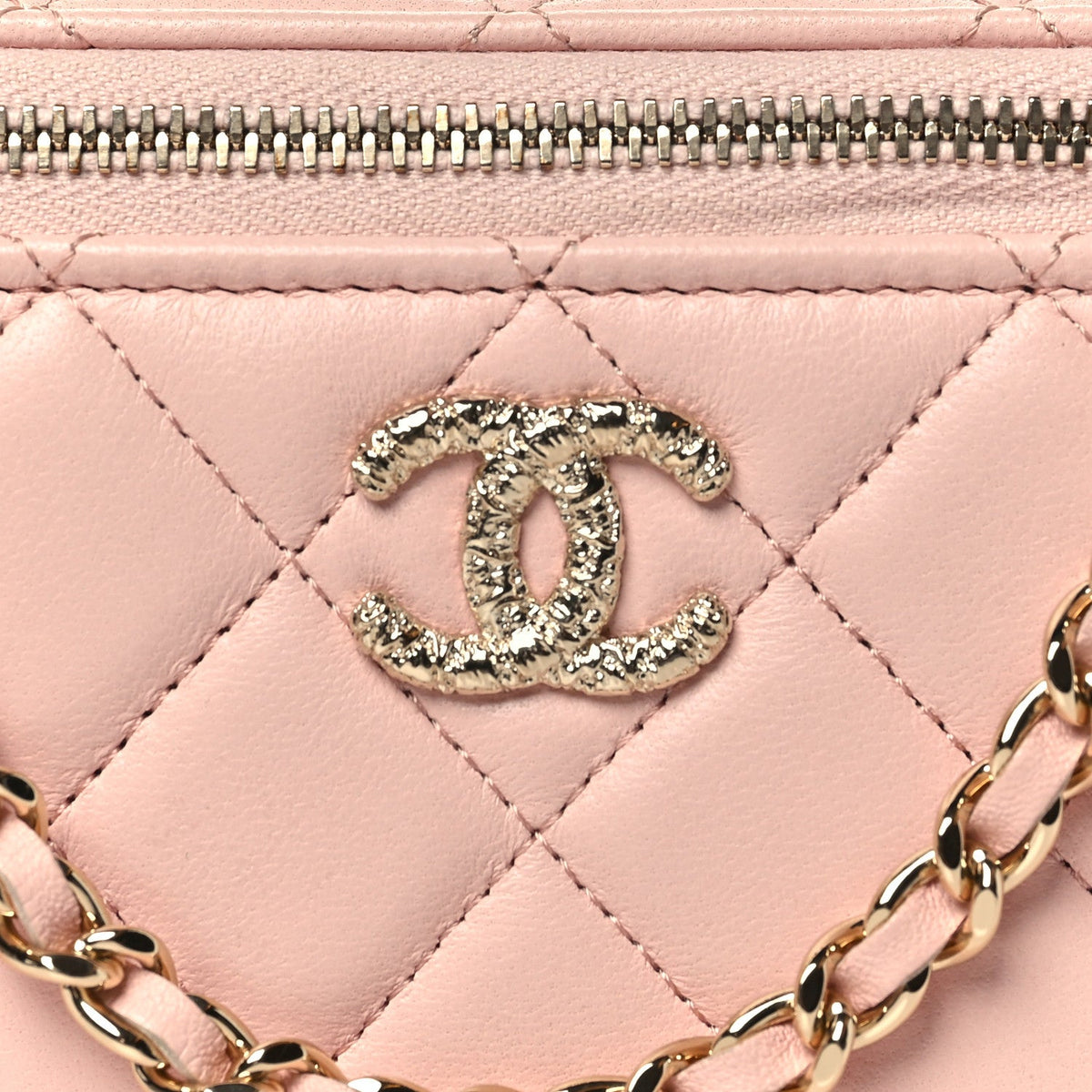 Lambskin Quilted Metal Enamel Flower Mini Top Handle Vanity Case With Chain Light Pink