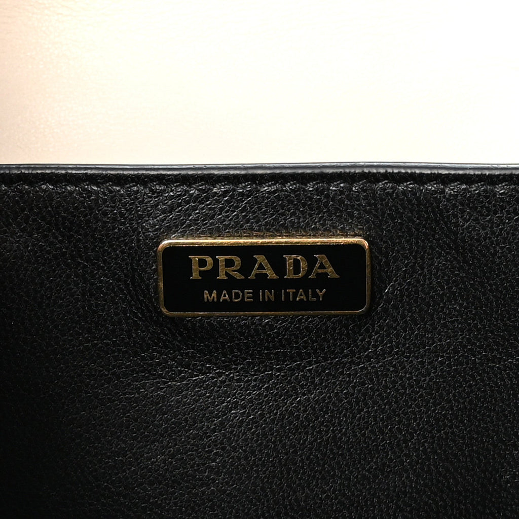 City Calf Saffiano Cahier Bag Talco Black